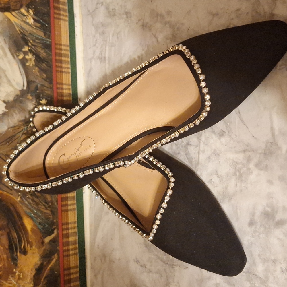 Est. 1946 Comfort Flats